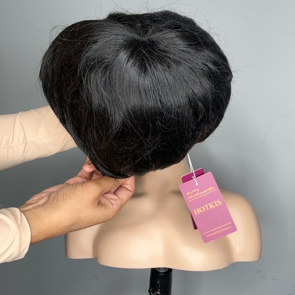 Short Cut Wig - Picture 3 of 3